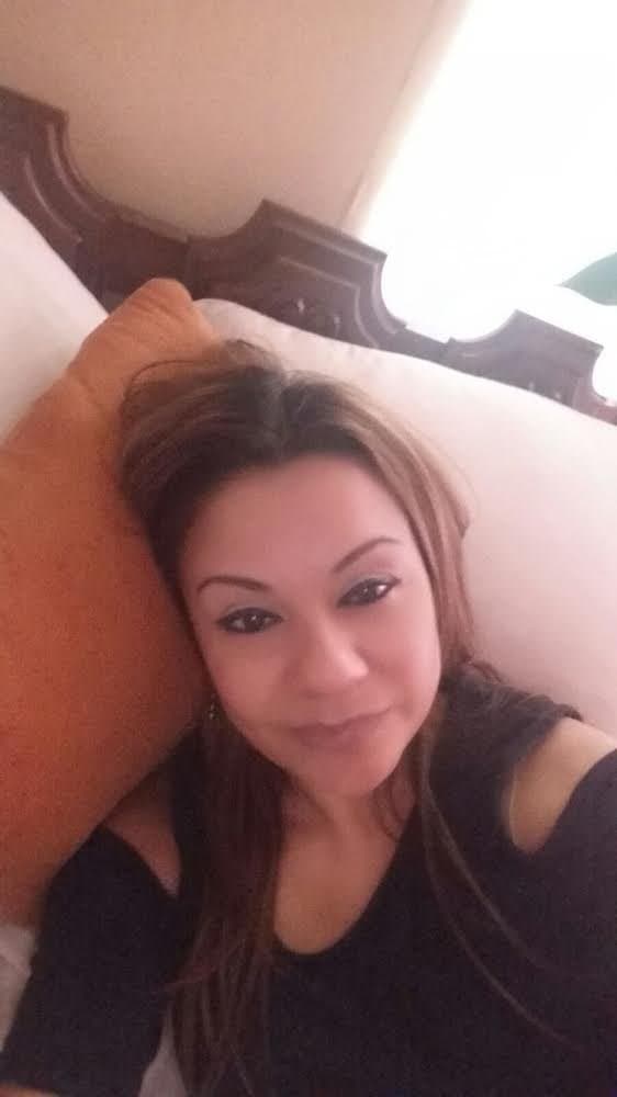 I secretly masturbate to my mom everyday ???