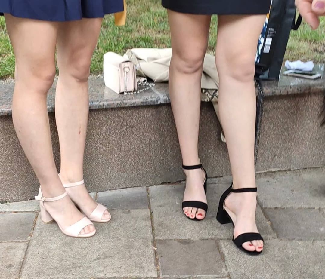 Hot slut - sexy feet. Foot fetish legs. high heels