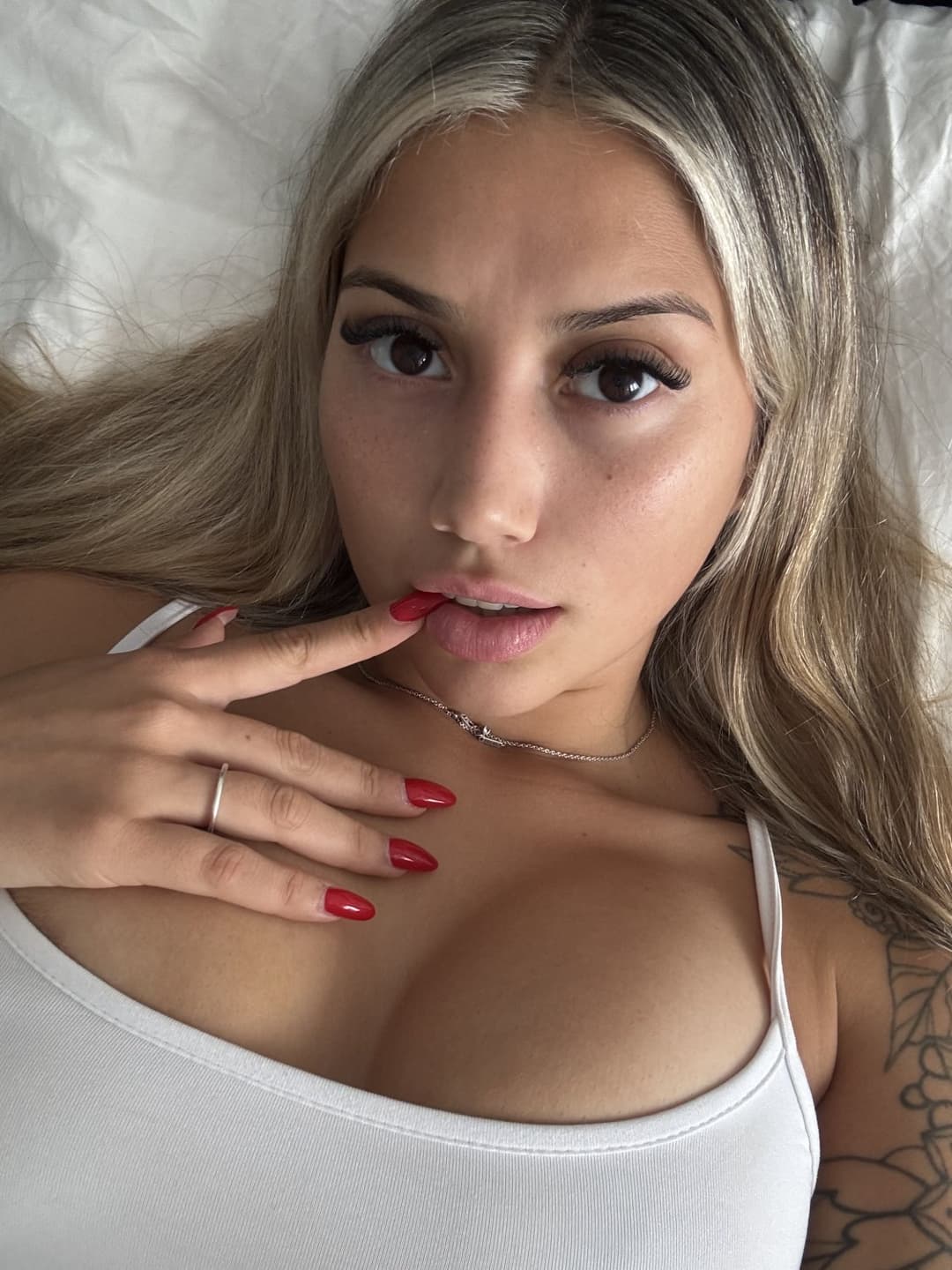 this blonde is crazy riding her pillow!