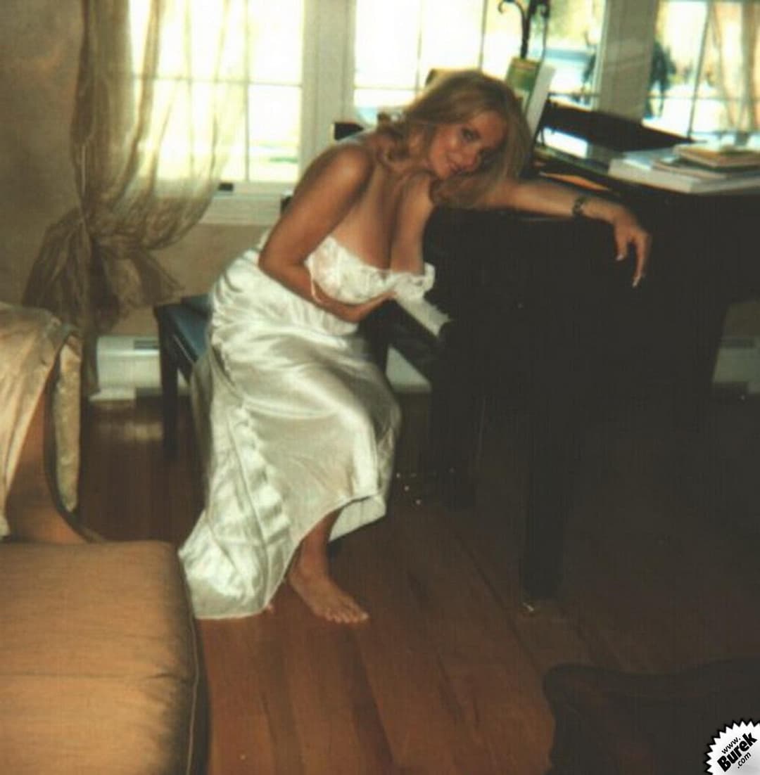 Playmate to Cougar - Janet Lvpo