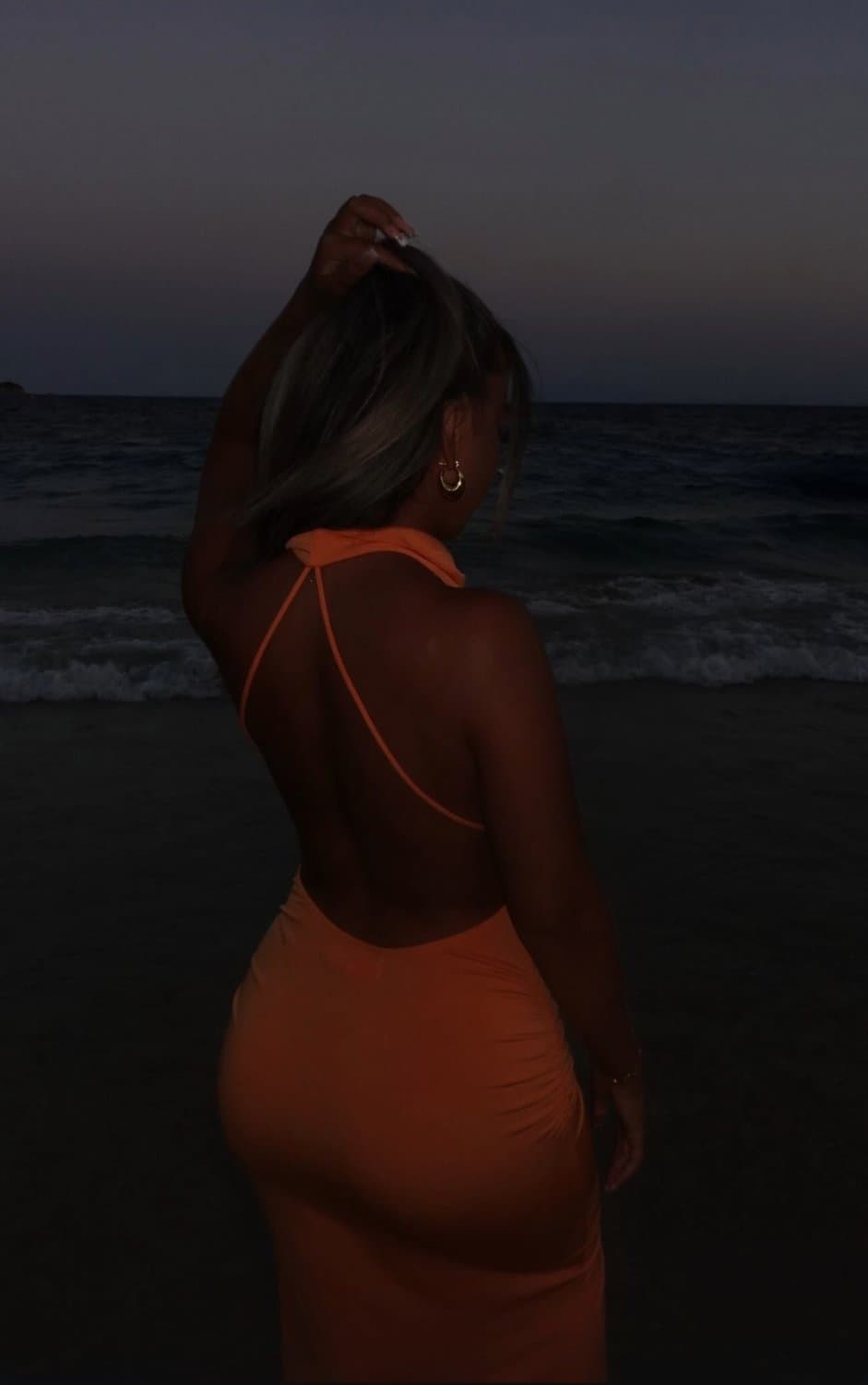 Hottest 18 yo IRL BFFs in town! Which one r u taking?