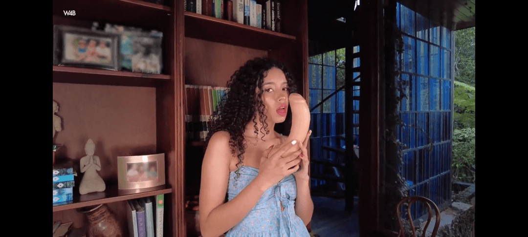 Valery Ponce - big dildo (W4B)