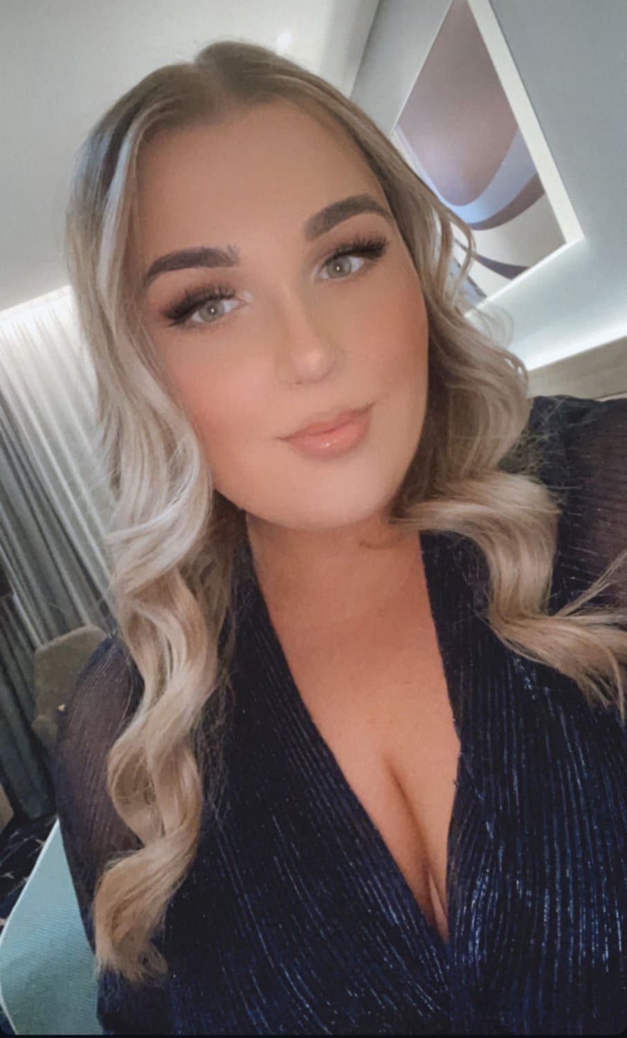 Kik fitfunseeker to discuss this blonde Aussie bbw and her fuckable face and DSLs. Tribs, edits, cap