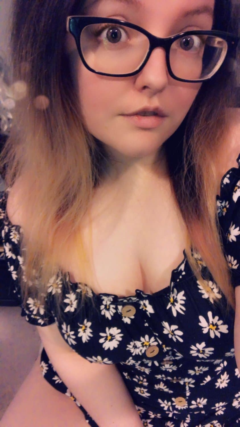 Kittenblushes on snapchat wants to be a permanent webslut. She wants to be shared and scared