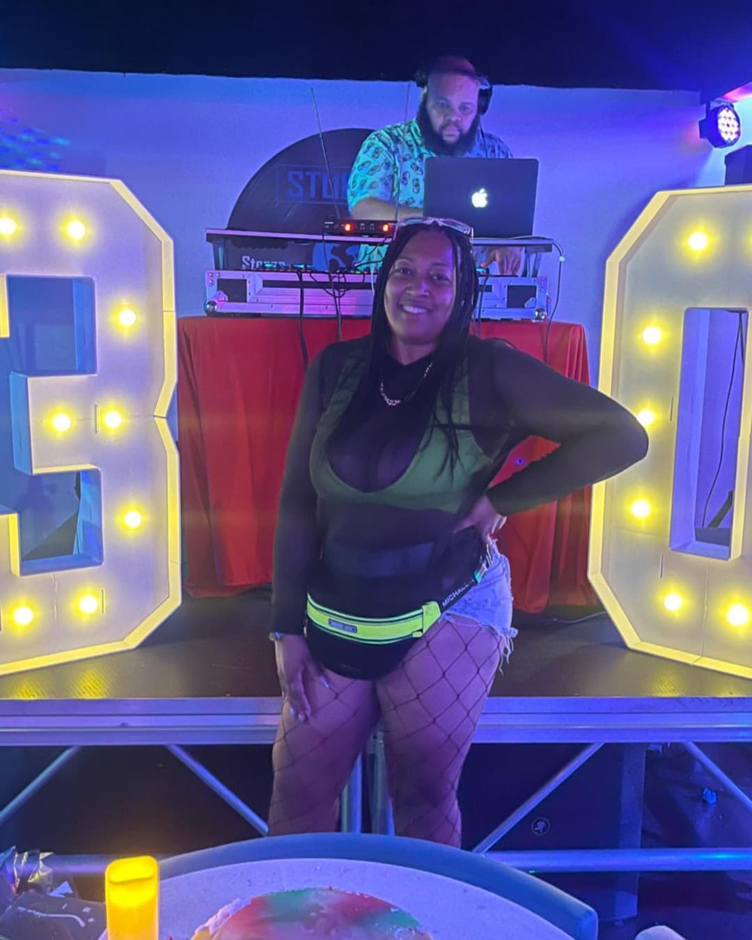 Click to view full size Big Titty Jamaican Girls