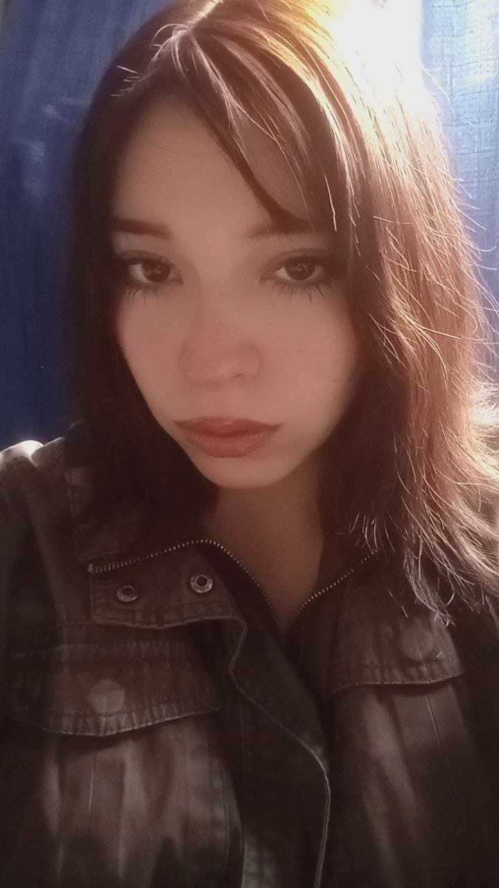 Micaela rica perrita Uruguaya exhibiciónista