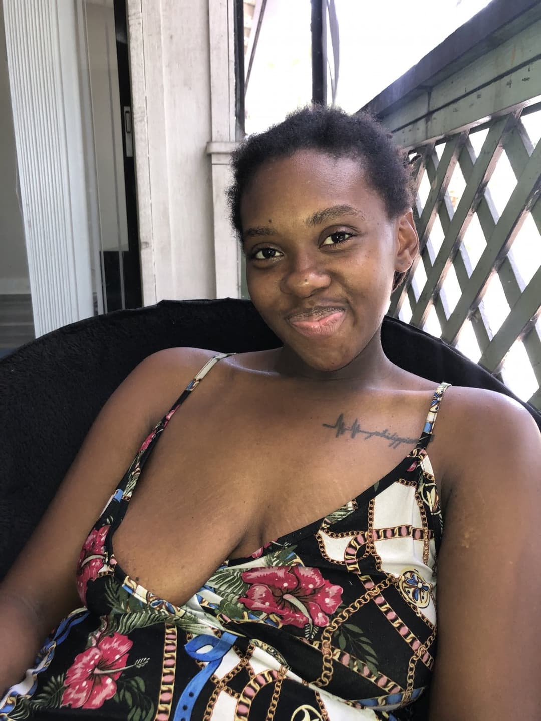 ebony milf boob slip