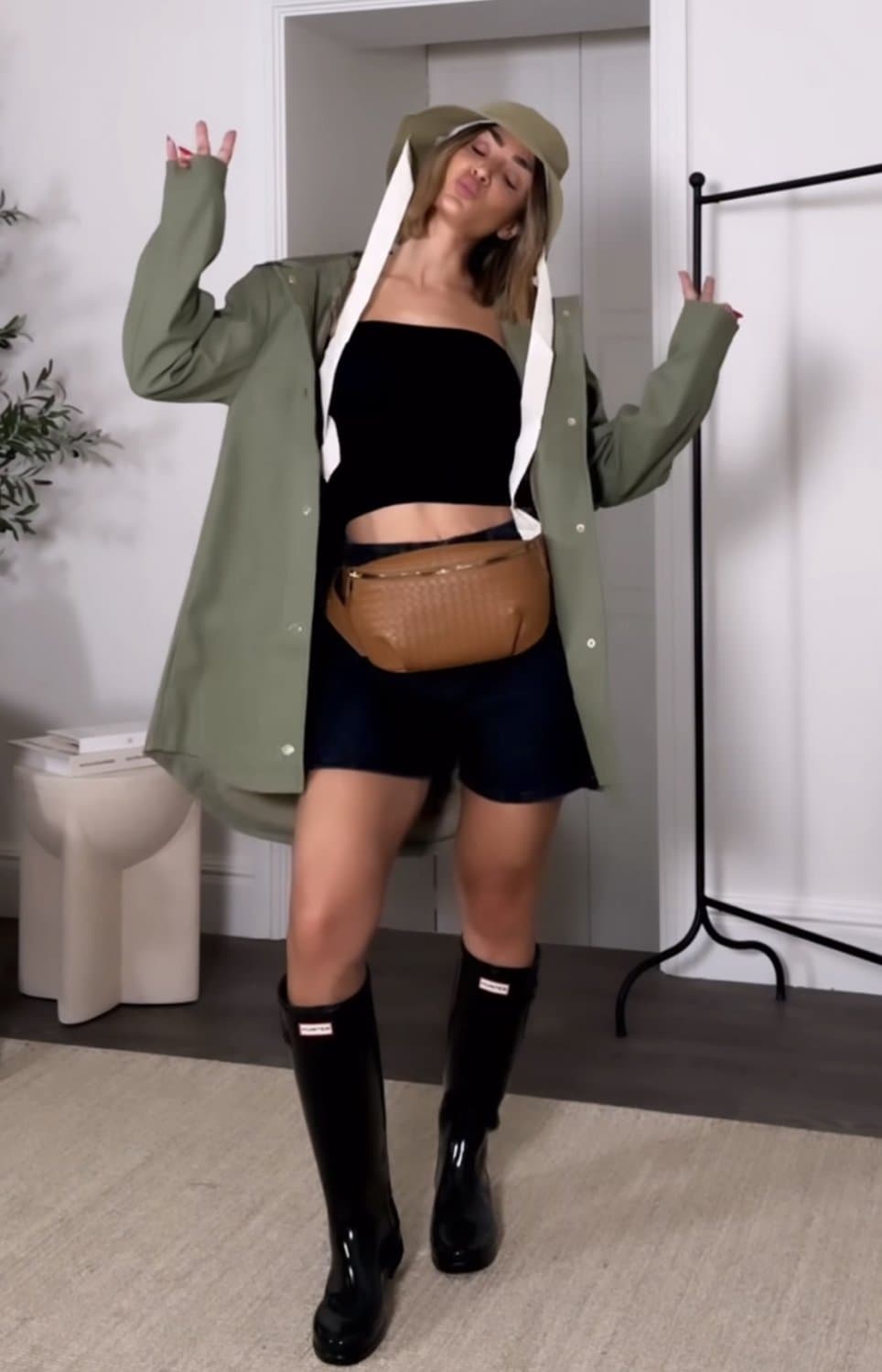 Frankie Bridge - Boots