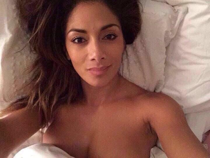 Nichole Scherzinger Selfie LEAKED (Pussycat Dolls)