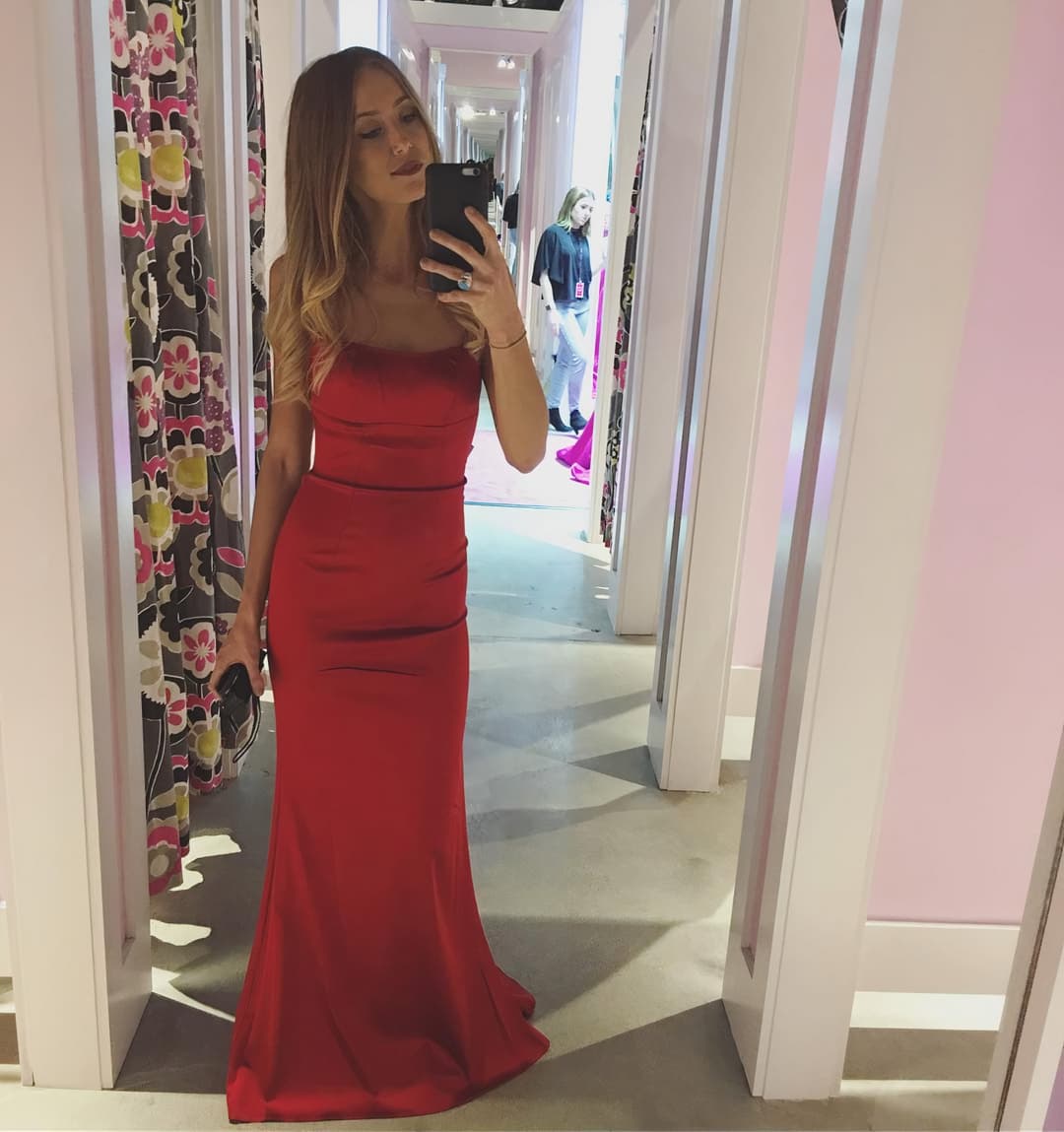 Skinny Milf Allie Wes