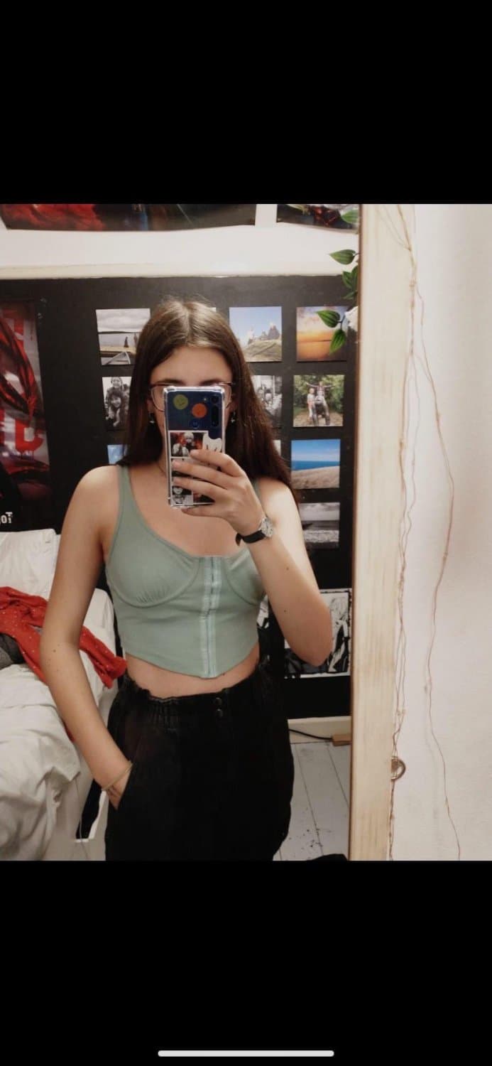 Click to view full size Fit Alt Legal Teen