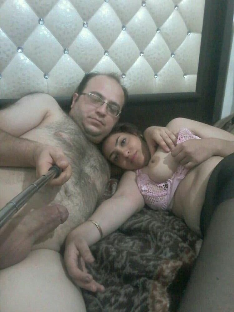 Real arabic couple shares their nudes photos