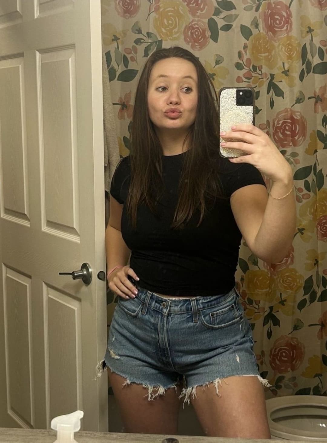 MacKenzie has such a fuckable cumface