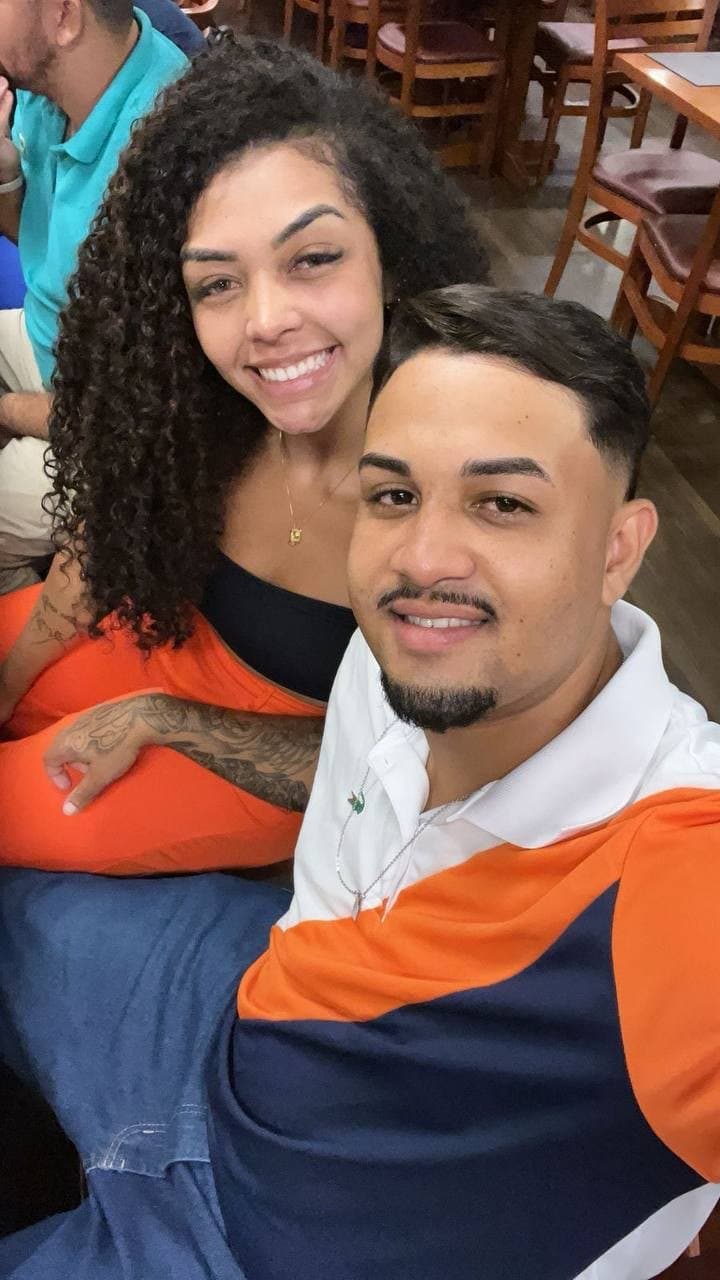 MAIS UM CASAL VAZADO POR MIM POR VOCÊS