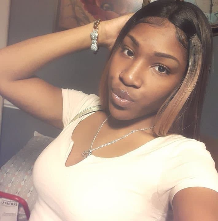 Ronshanay giving good sloppy head