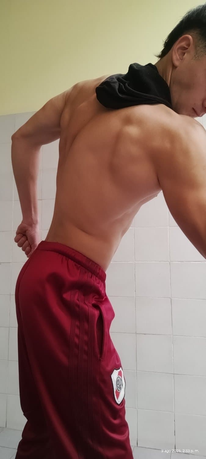 Pack/fotos/videos calistenico y gymrat mostrando una gran polla