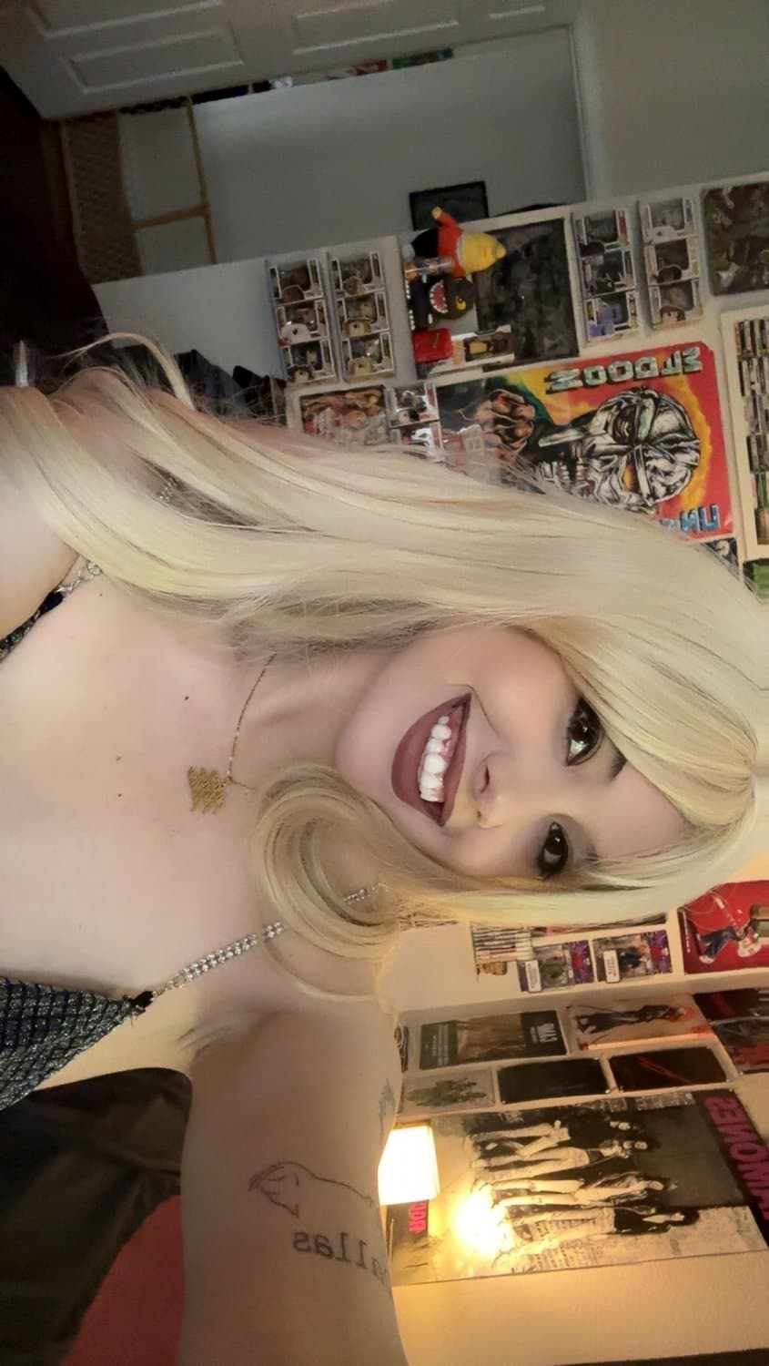 "Lil Baja" is a lil stuck up bitch that would make for perfect breeding material.???