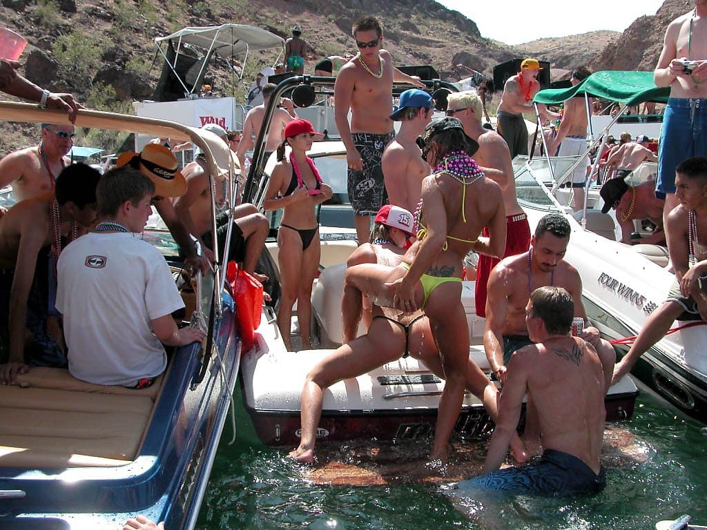 Unknown Hottie, Lake Havasu Memorial Day Weekend 2003 Pt. 1