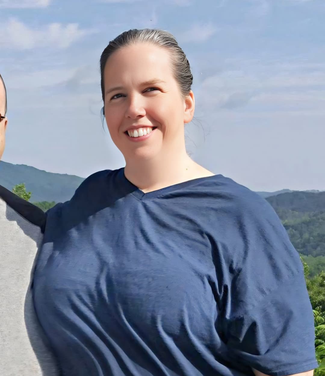 Hot Midwest Wife Gets Her Private Pictures Posted!