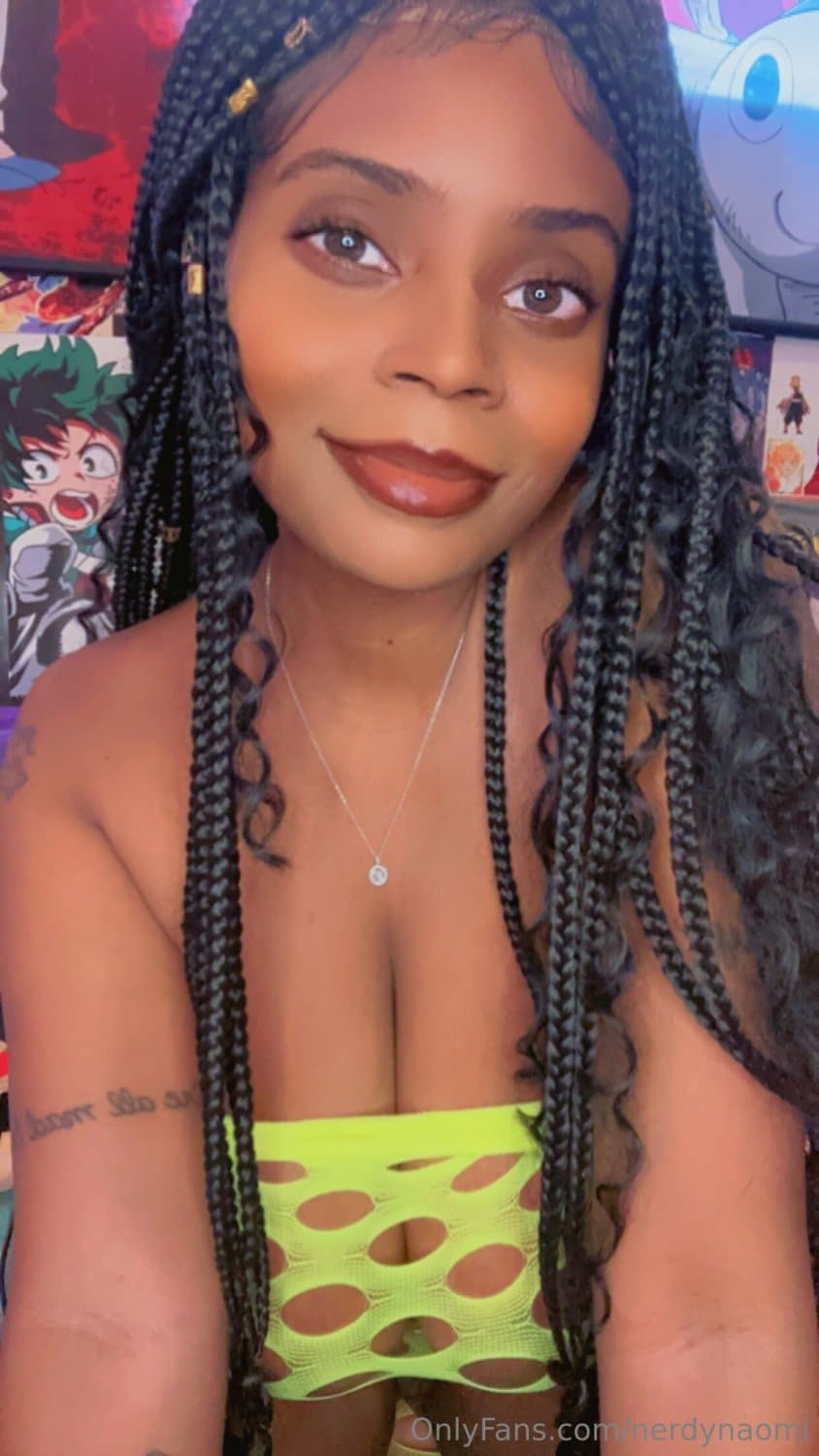 Naymimii aka Naomi aka Nay