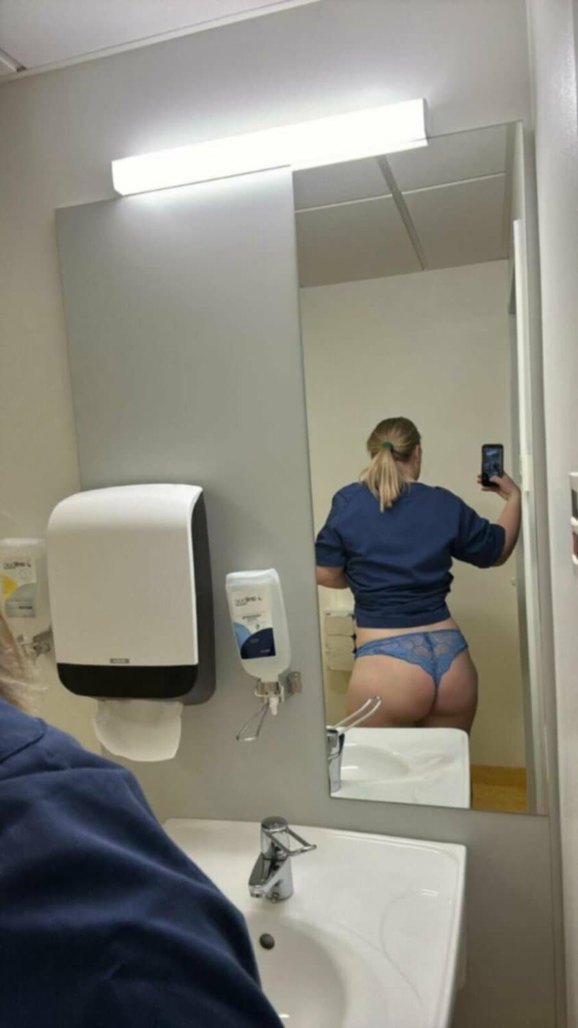 Norwegian nurse flashing at work