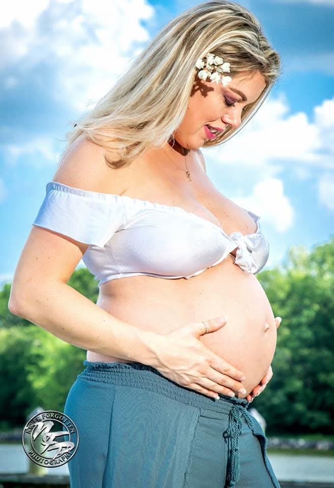 Former model with a Great body and perfect tits