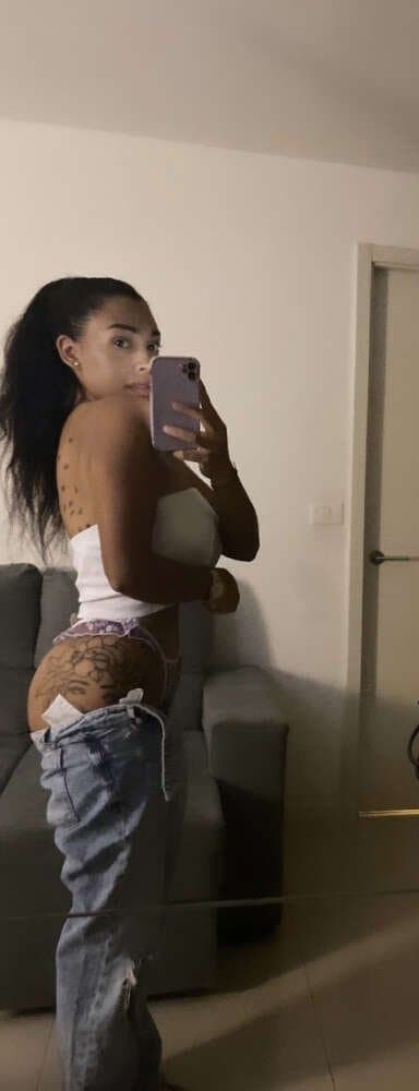 Click to view full size sofia pendeja trola