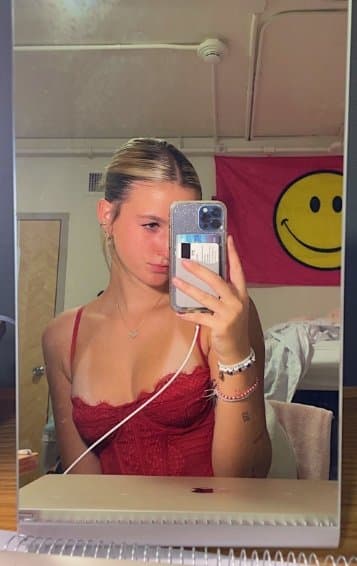 Click to view full size More Dumb College Fuck Meat Ava.G?This Dumb Fucking Tease Needs Men To GOON To Her! ? WWYDTH?