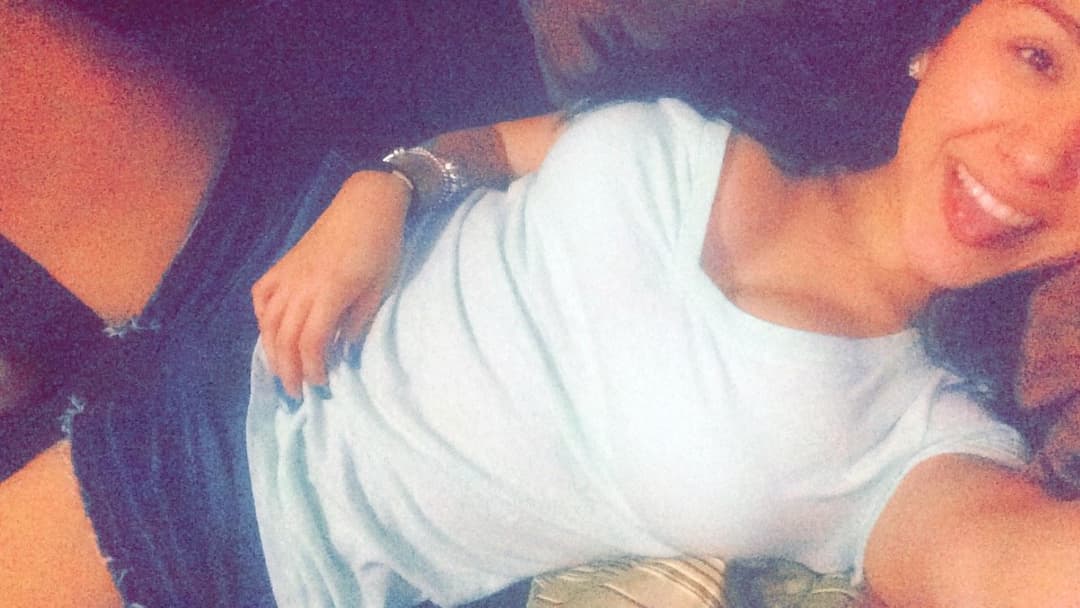 Thicc Hooters Latina