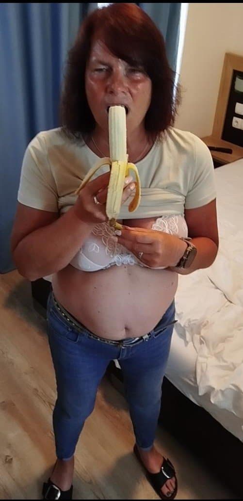 60yo German Granny webslut