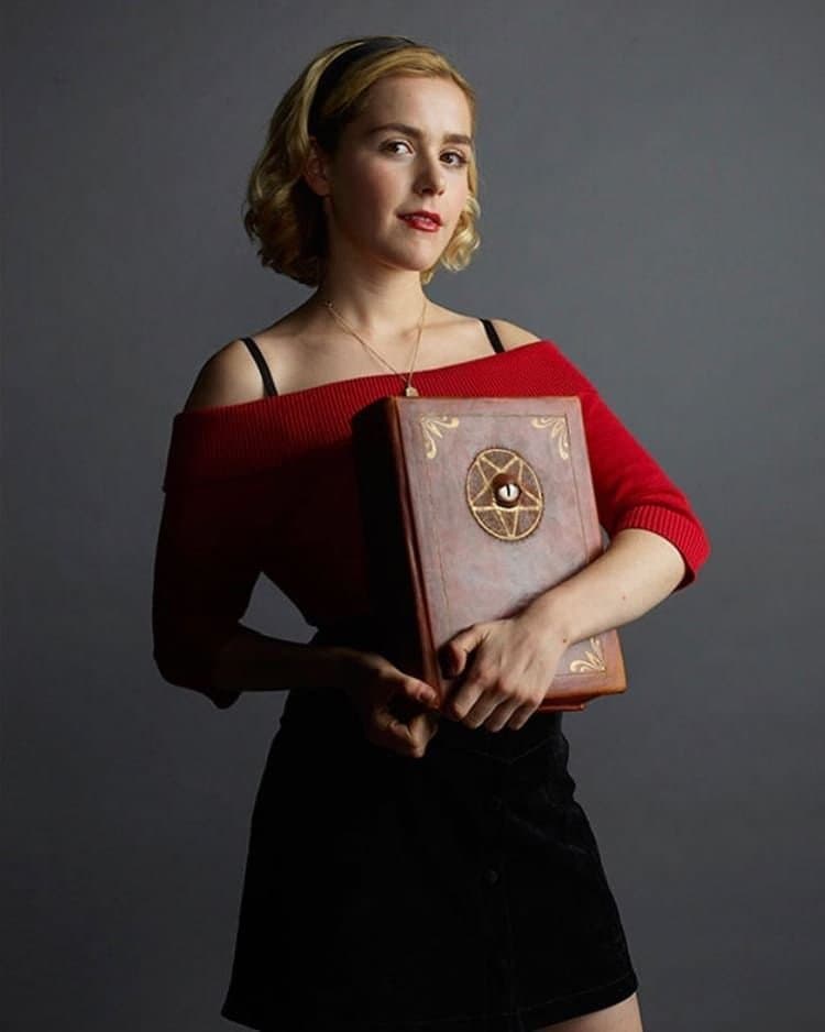 Kiernan Shipka sextape leak the son of the director smashed her