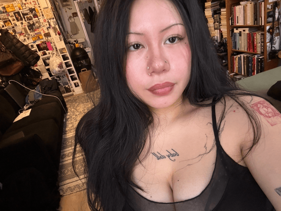 m@k!ng 1m@g3s chris juan taiwanese sex dol told me to use her