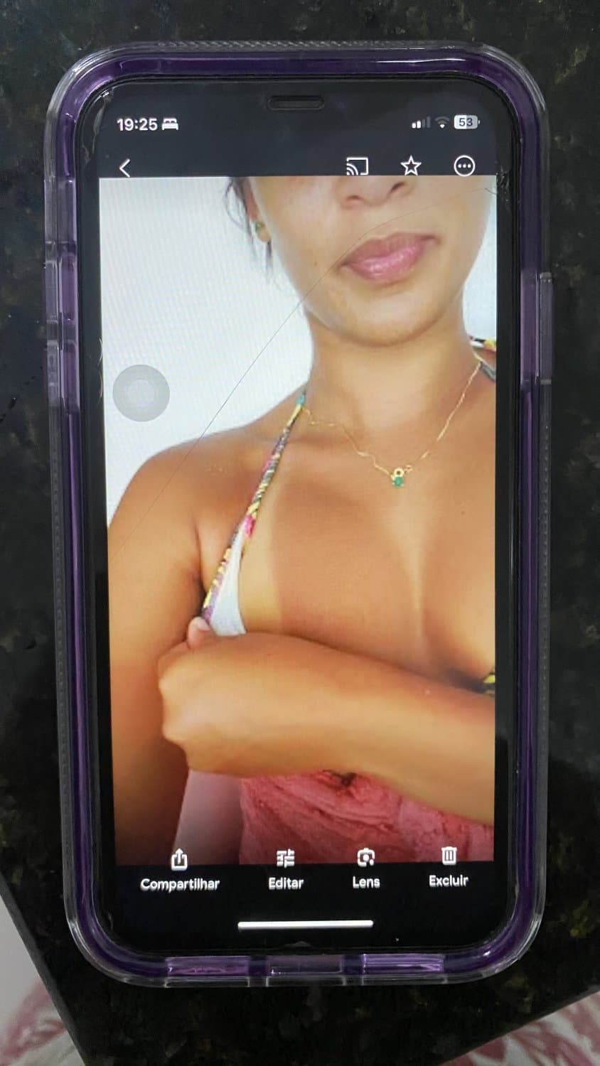 Click to view full size Morena flagra rapido no banho