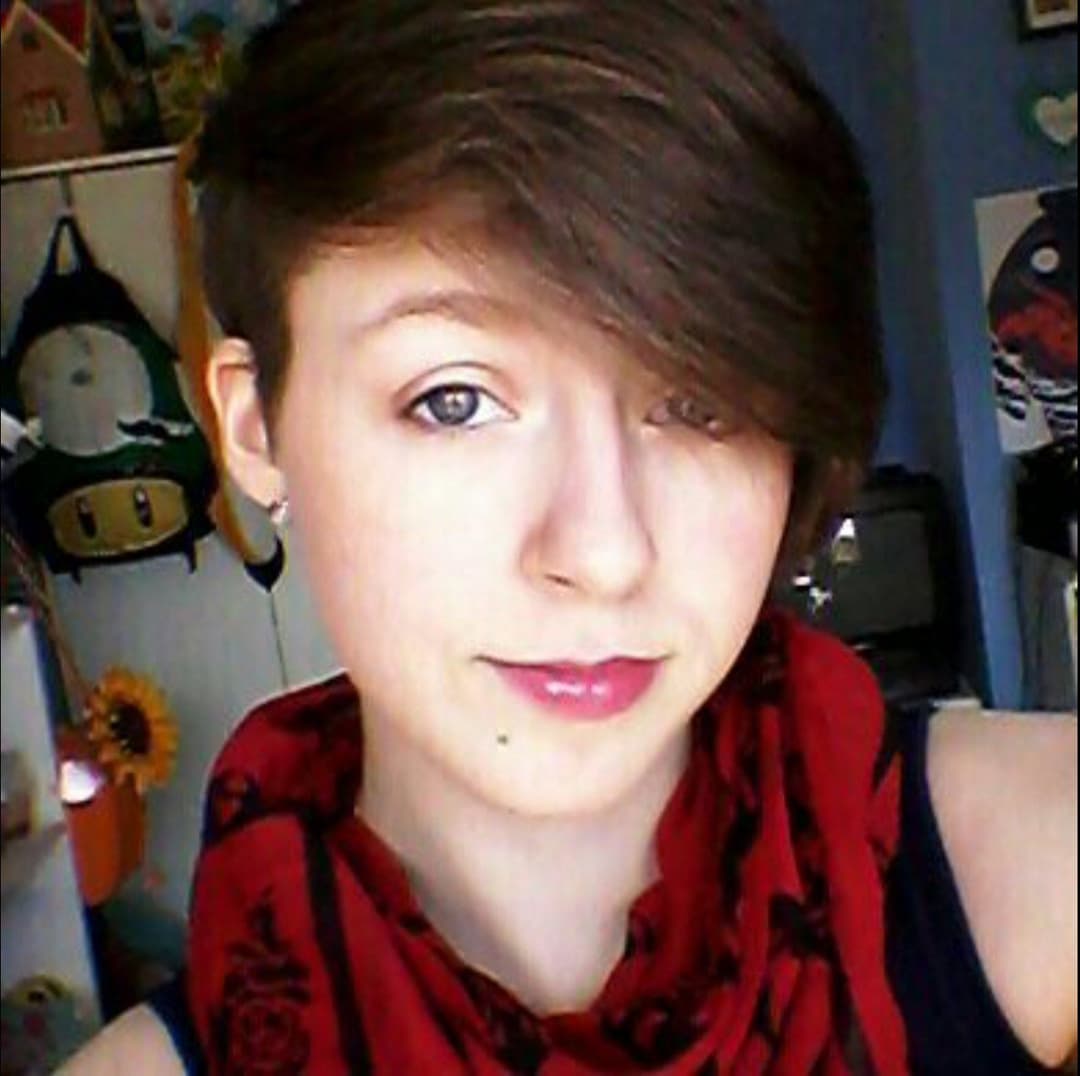 Click to view full size Meet Leoine Rice from Carrigaline Ireland. Anyone know her?