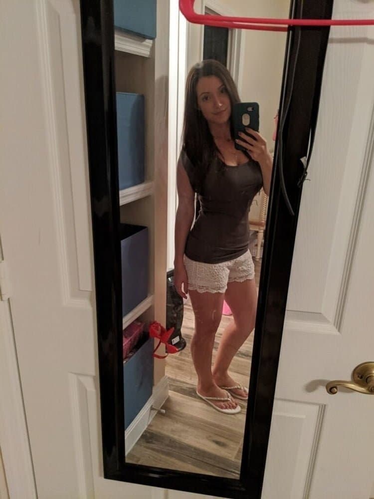 Toda gatinha, toda natural ?