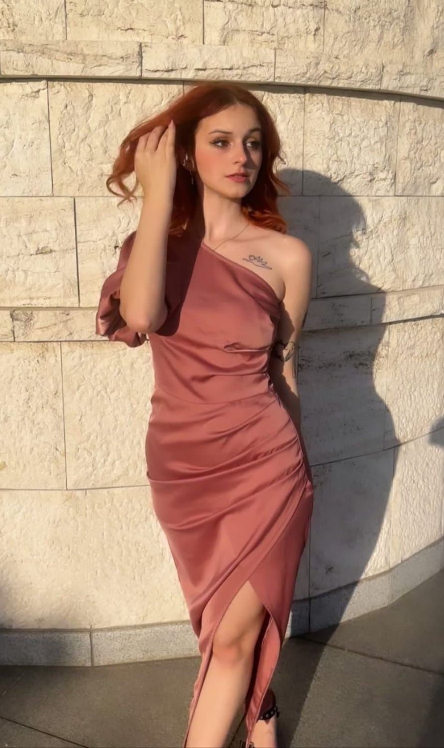 horny coworker wanted to share jasmin 21 because she is made for big cocks