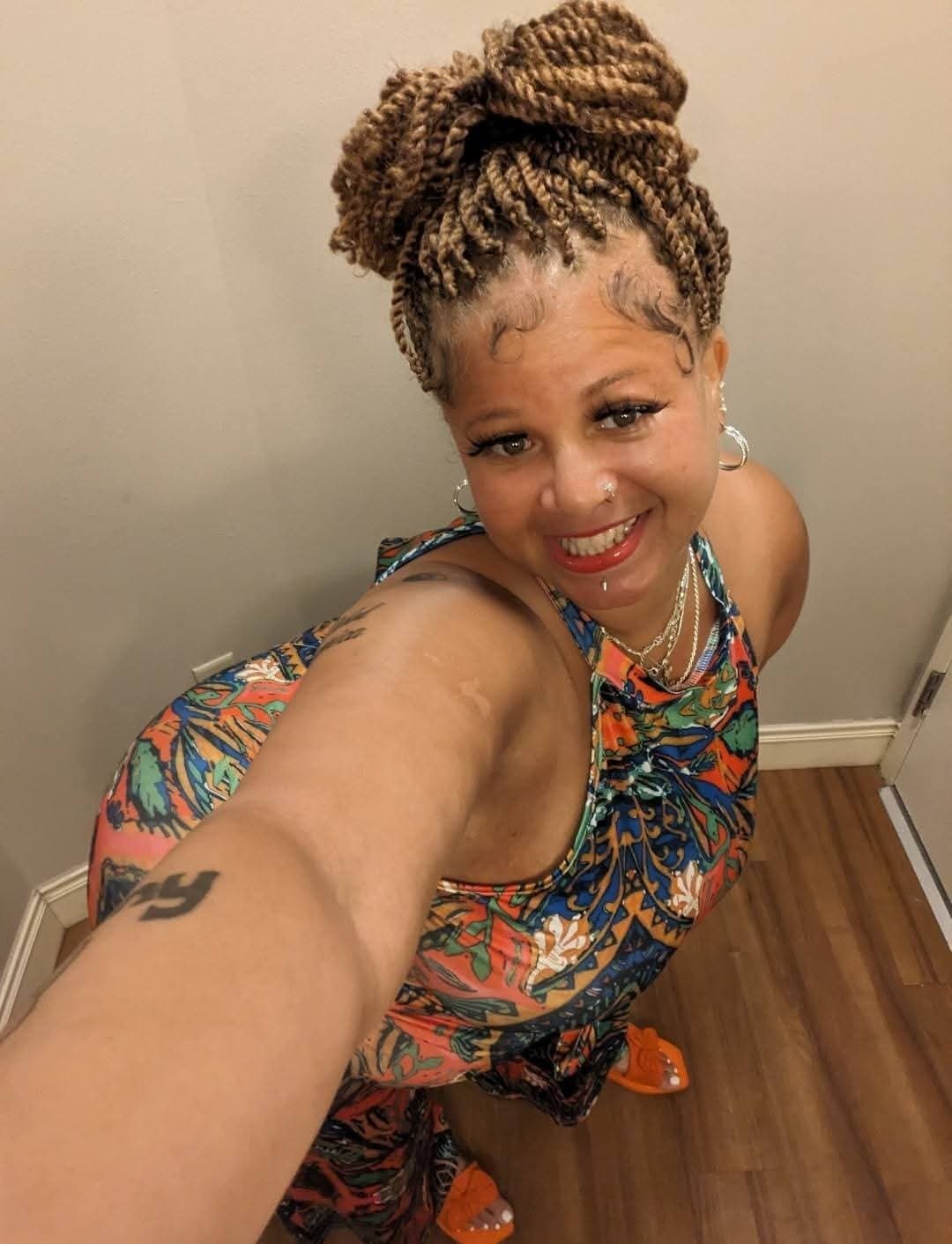 BEAUTIFUL SEXY HUGE THICK REDBONE GRANNY MATURE BIG HUGE THICK SSBBW BBW ASS GOONER MATERIAL