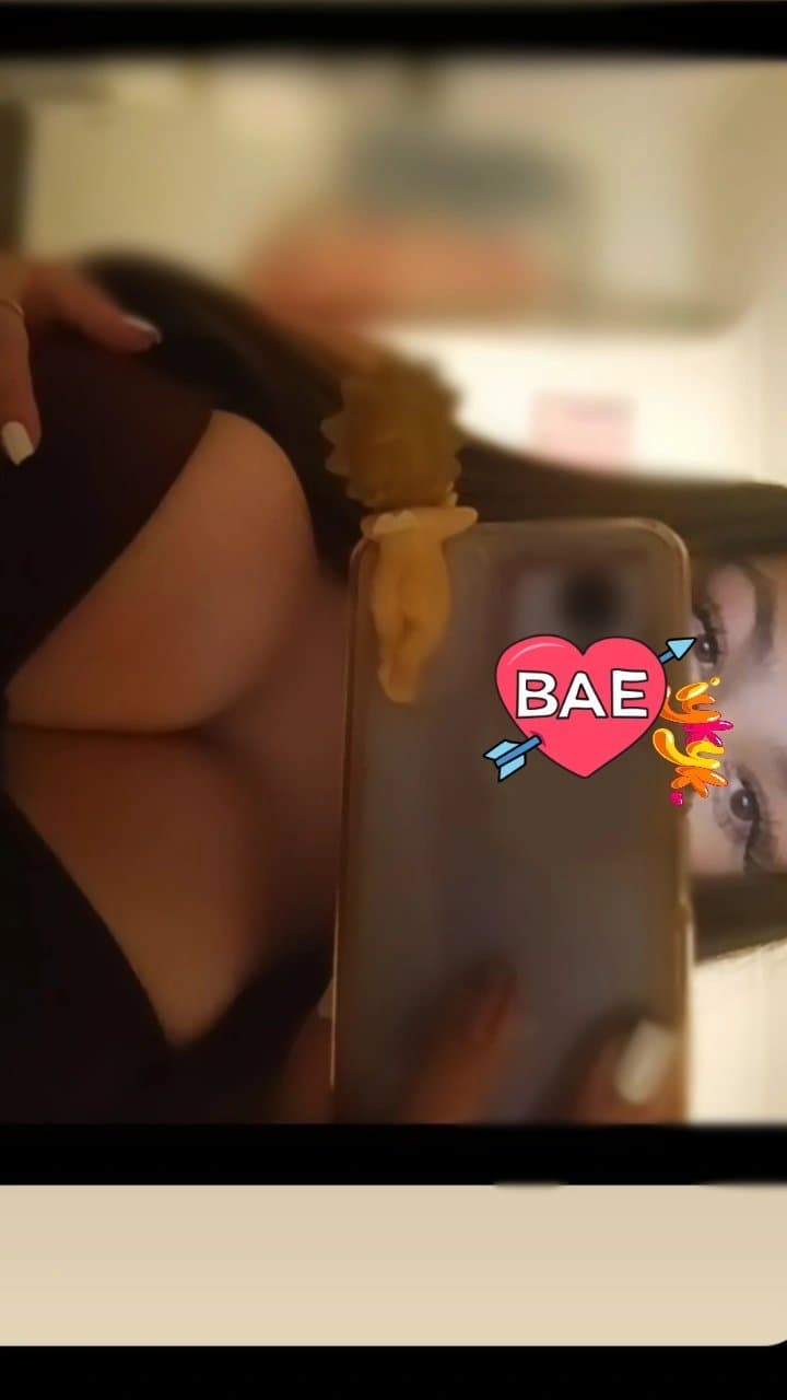 huge boobs slut leaked