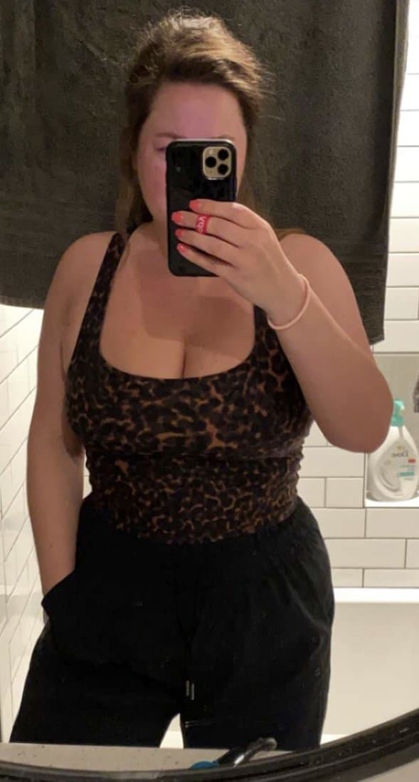 Wife jerkoff mexican onto her bigtits