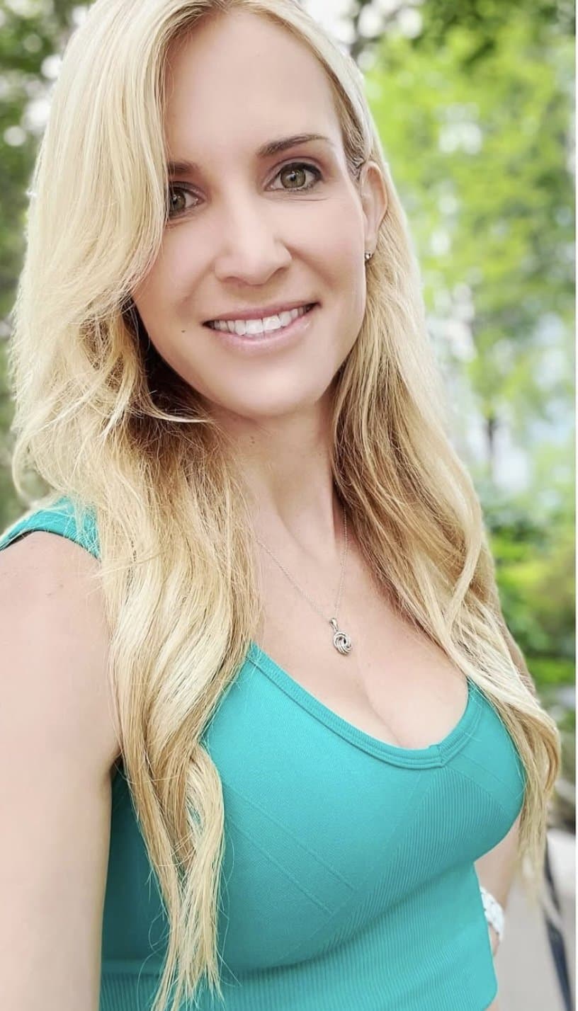 Nurse, New Bride, Stacy, 39, cock hungry at wedding and cheating in hotels & car all unprotected