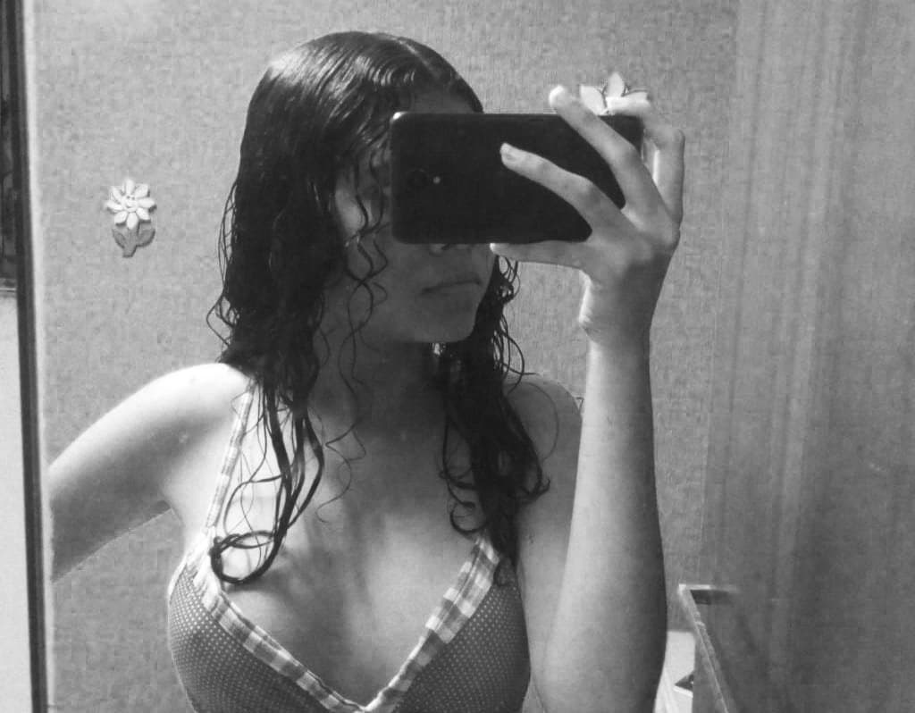 Maria Helena puta vazada peluda - parte 1