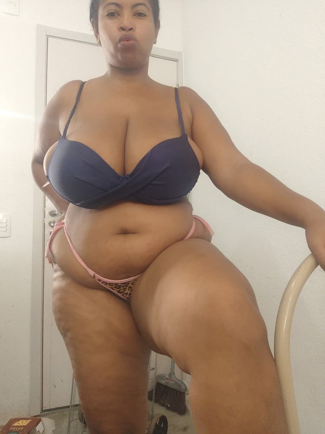 Gislaine gorda rabuda e peituda