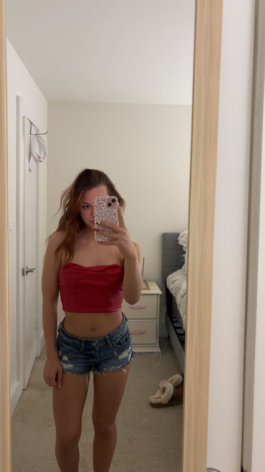 Just a freaky teen girl (im 18)