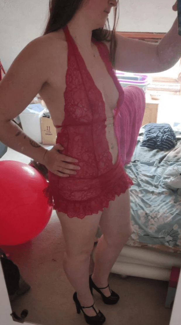 Taylor Holly showing what an obidient slut she is