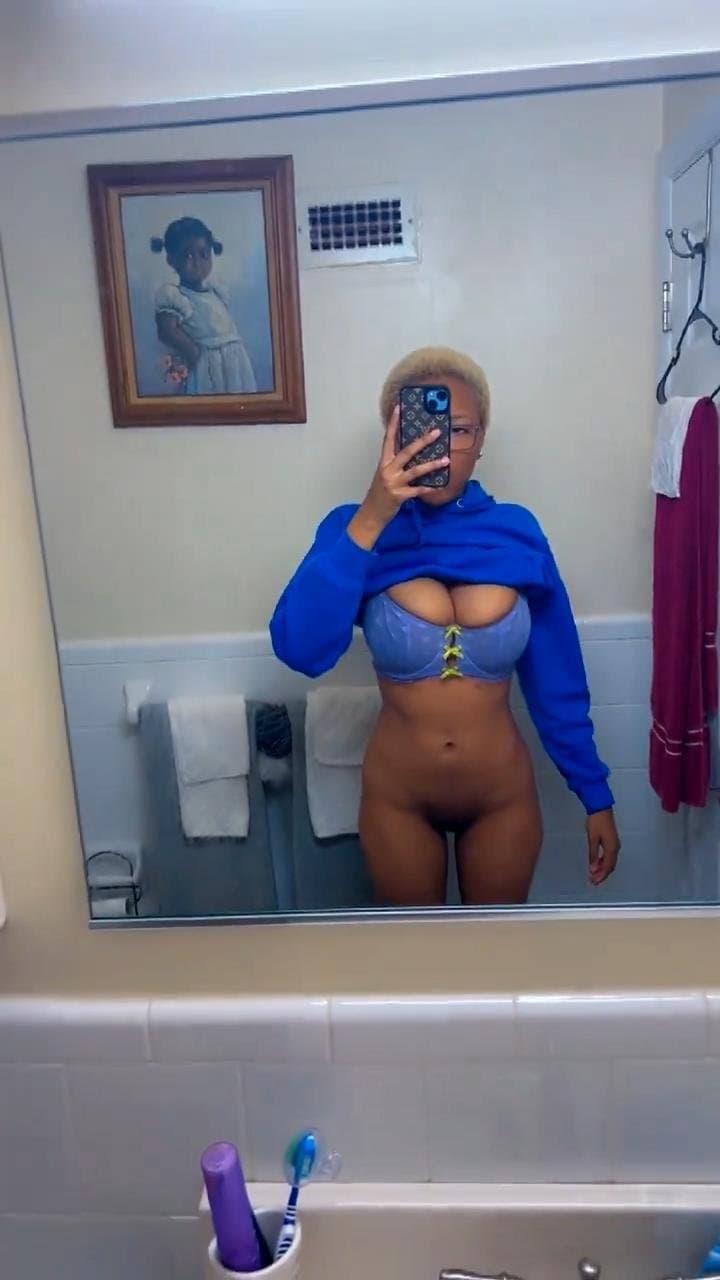 Blonde short hair tomboy light skin yellow bone Phat Pussy