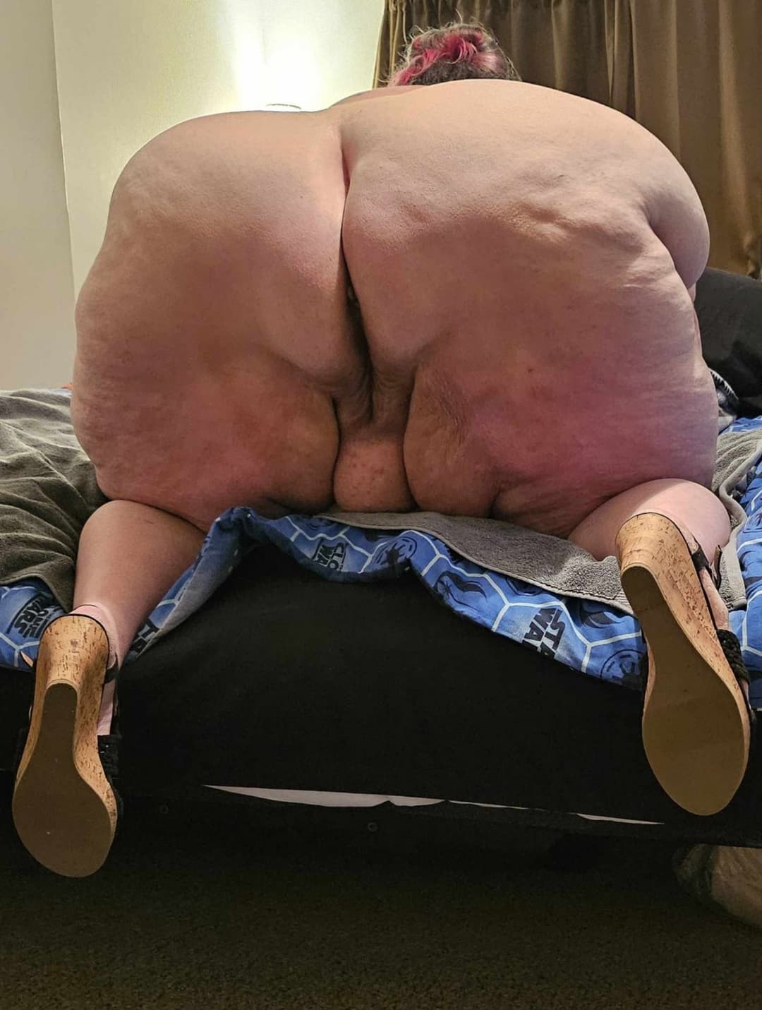 Nasty Public Fat Bitch Aprill Thompson is addicted to BBC