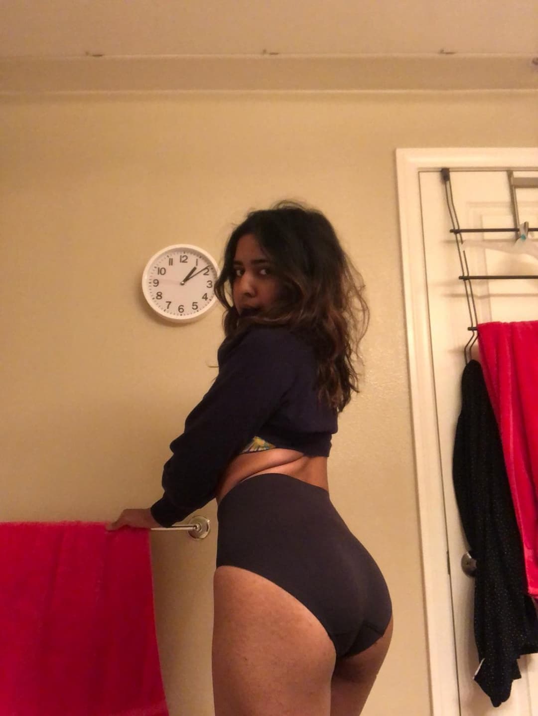 desi indian nri hot girl nude show