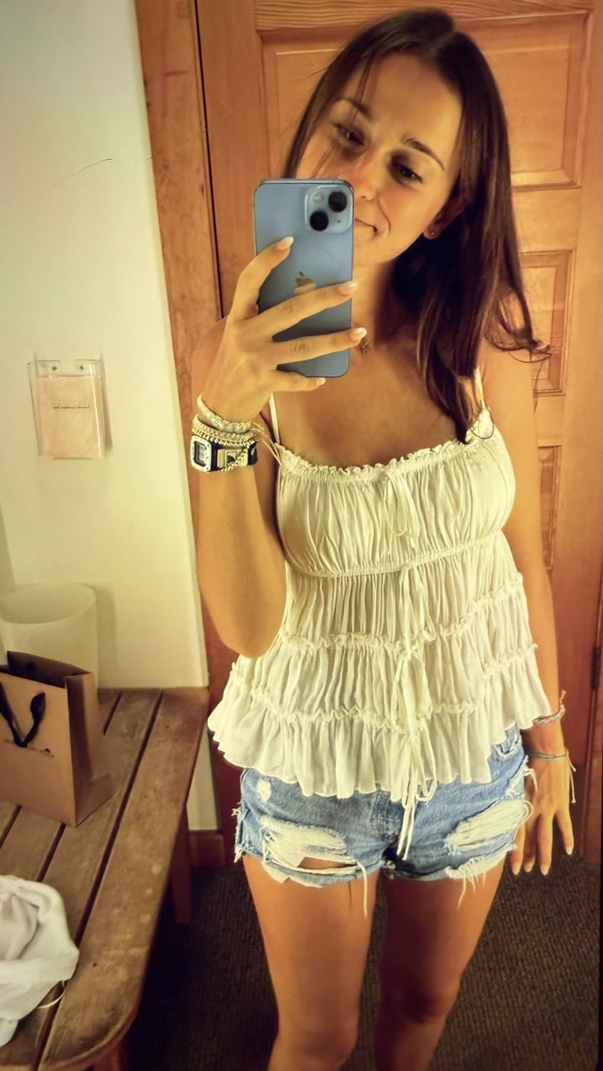 Big Tit 18 year old Sexy Slut Andi