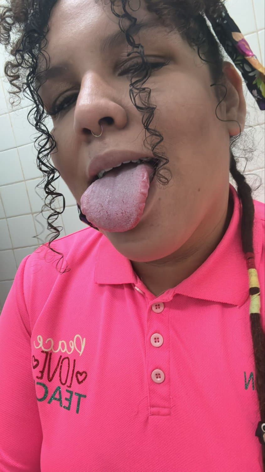 IMG-complete slut wife