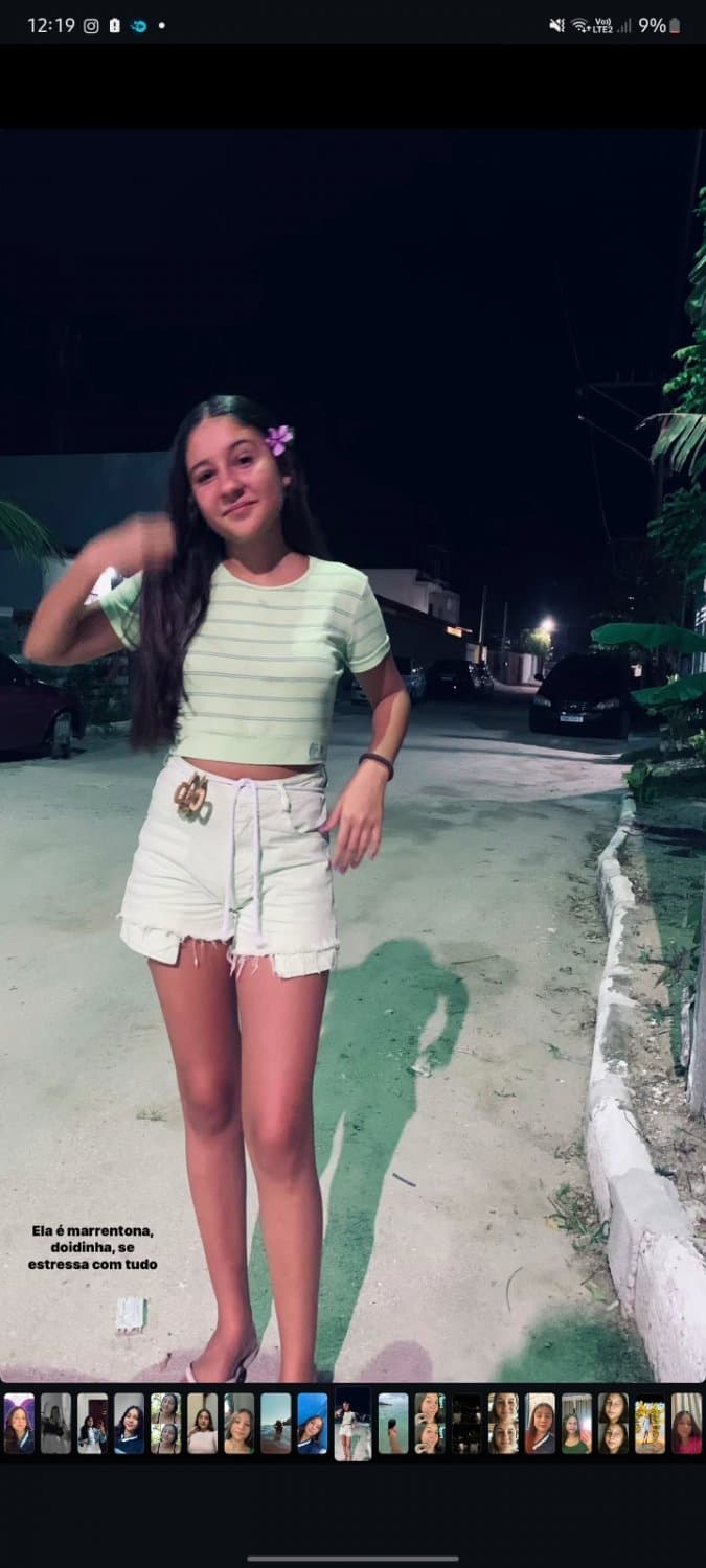 Anna laura, novinha escolar gostosa